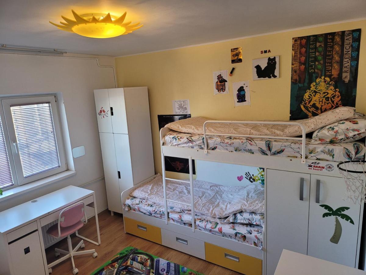 בוקרשט Family Friendly With Kids Room, Quiet And Peaceful מראה חיצוני תמונה