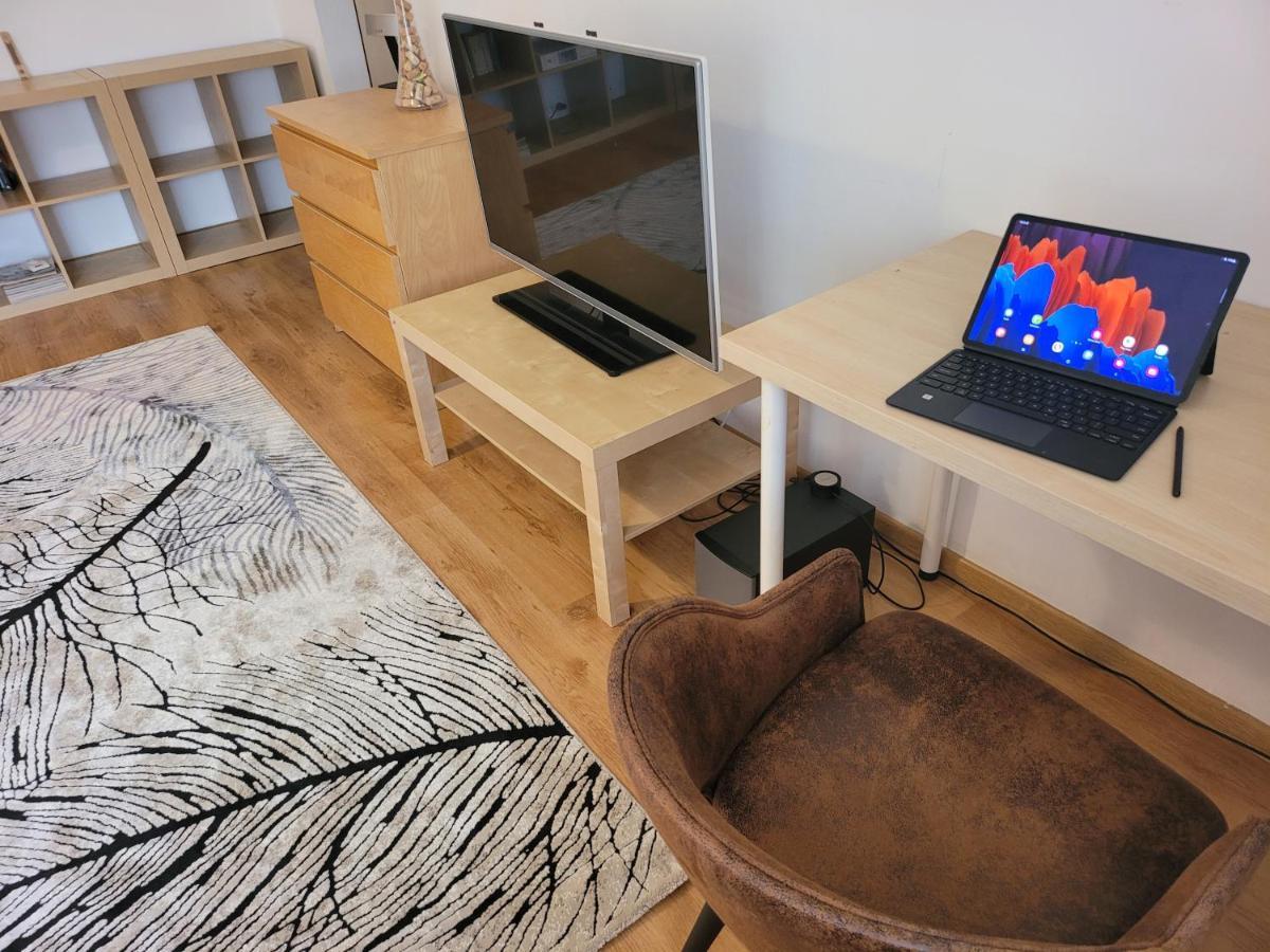 בוקרשט Family Friendly With Kids Room, Quiet And Peaceful מראה חיצוני תמונה
