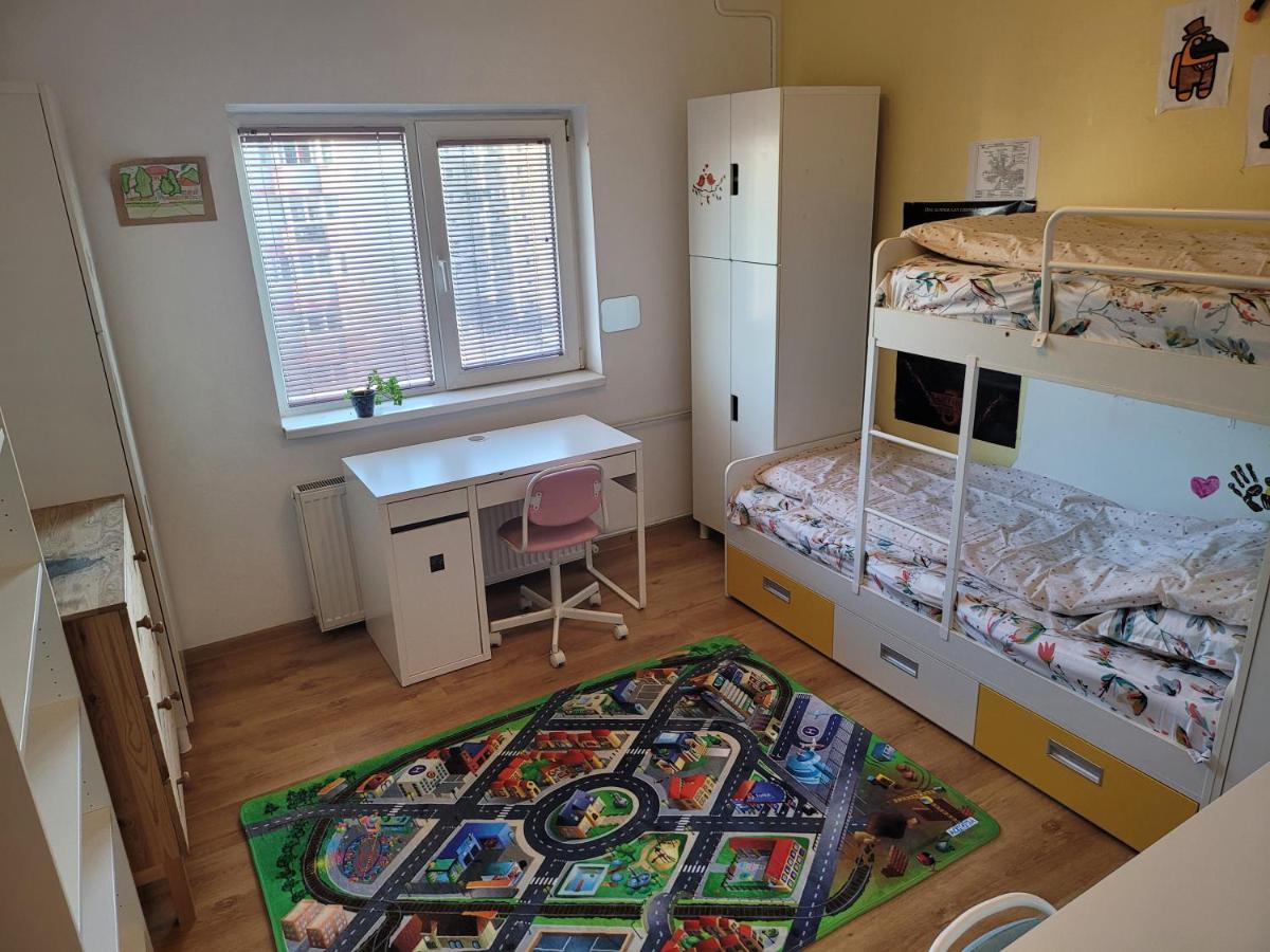 בוקרשט Family Friendly With Kids Room, Quiet And Peaceful מראה חיצוני תמונה